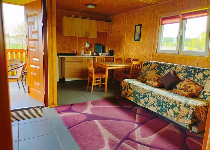 Eurostrus - Domki, Zoo Hotel *